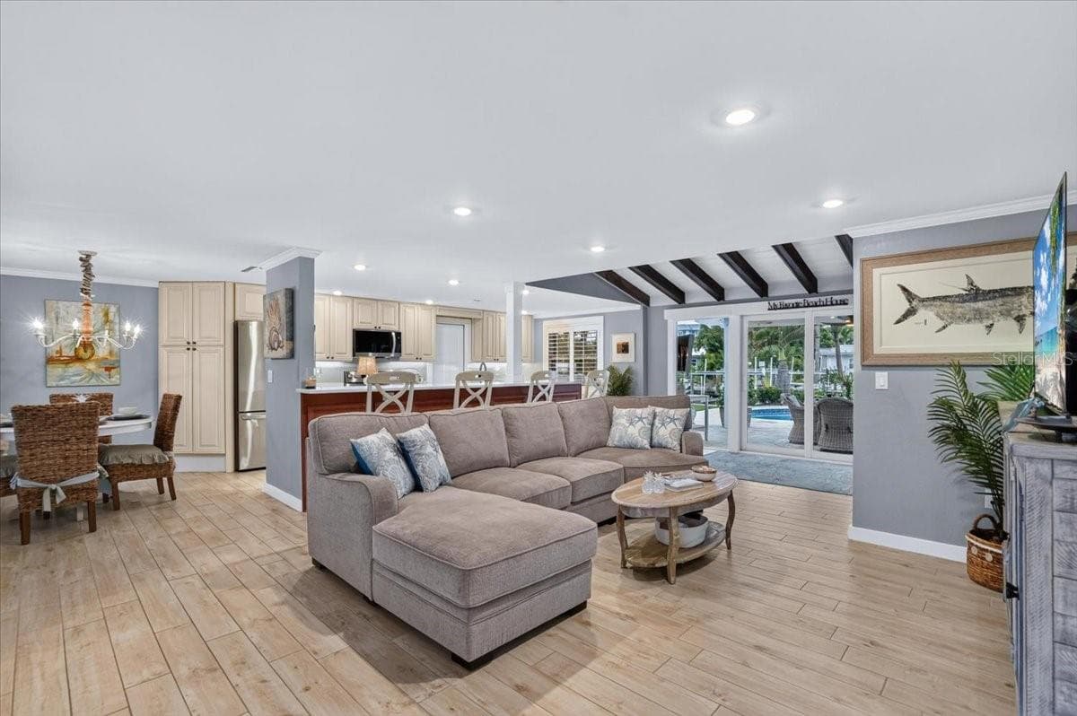 Single Family Residence at 520 69TH ST, HOLMES BEACH, photo 6 of 73