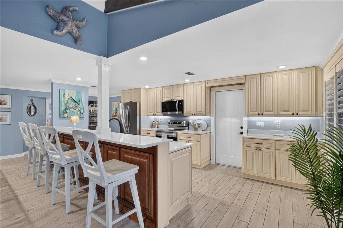 Single Family Residence at 520 69TH ST, HOLMES BEACH, photo 15 of 73