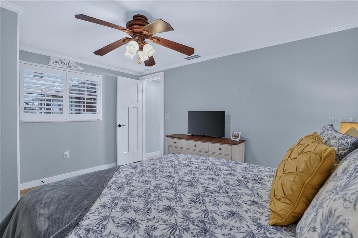 Single Family Residence at 520 69TH ST, HOLMES BEACH, photo 27 of 73