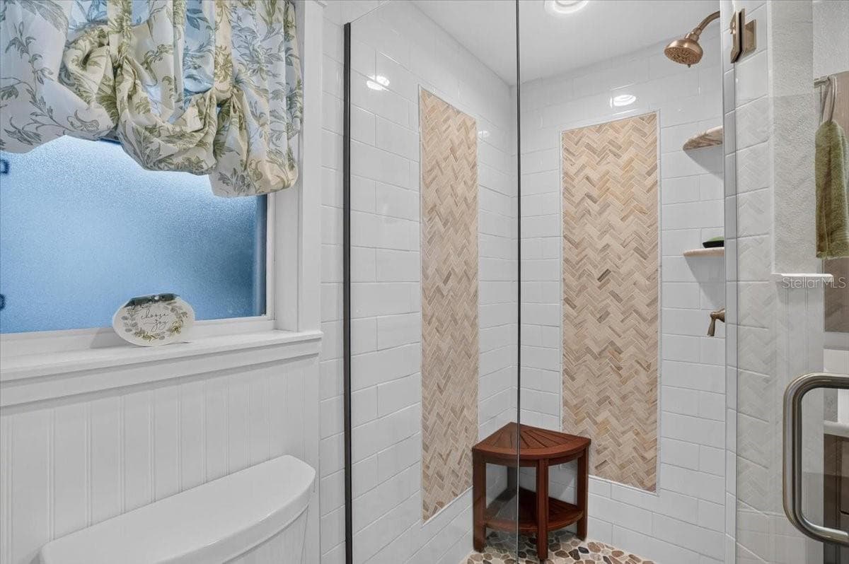 Single Family Residence at 520 69TH ST, HOLMES BEACH, photo 35 of 73