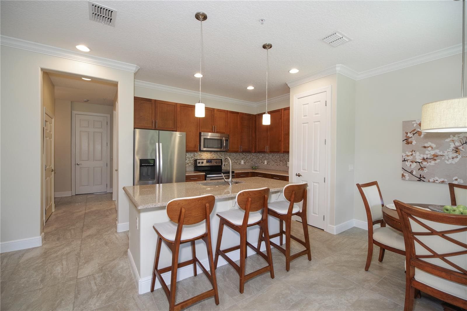 KITCHEN WITH BREAKFAST BAR - 1541 CORKERY CT #1541, WINTER SPRINGS