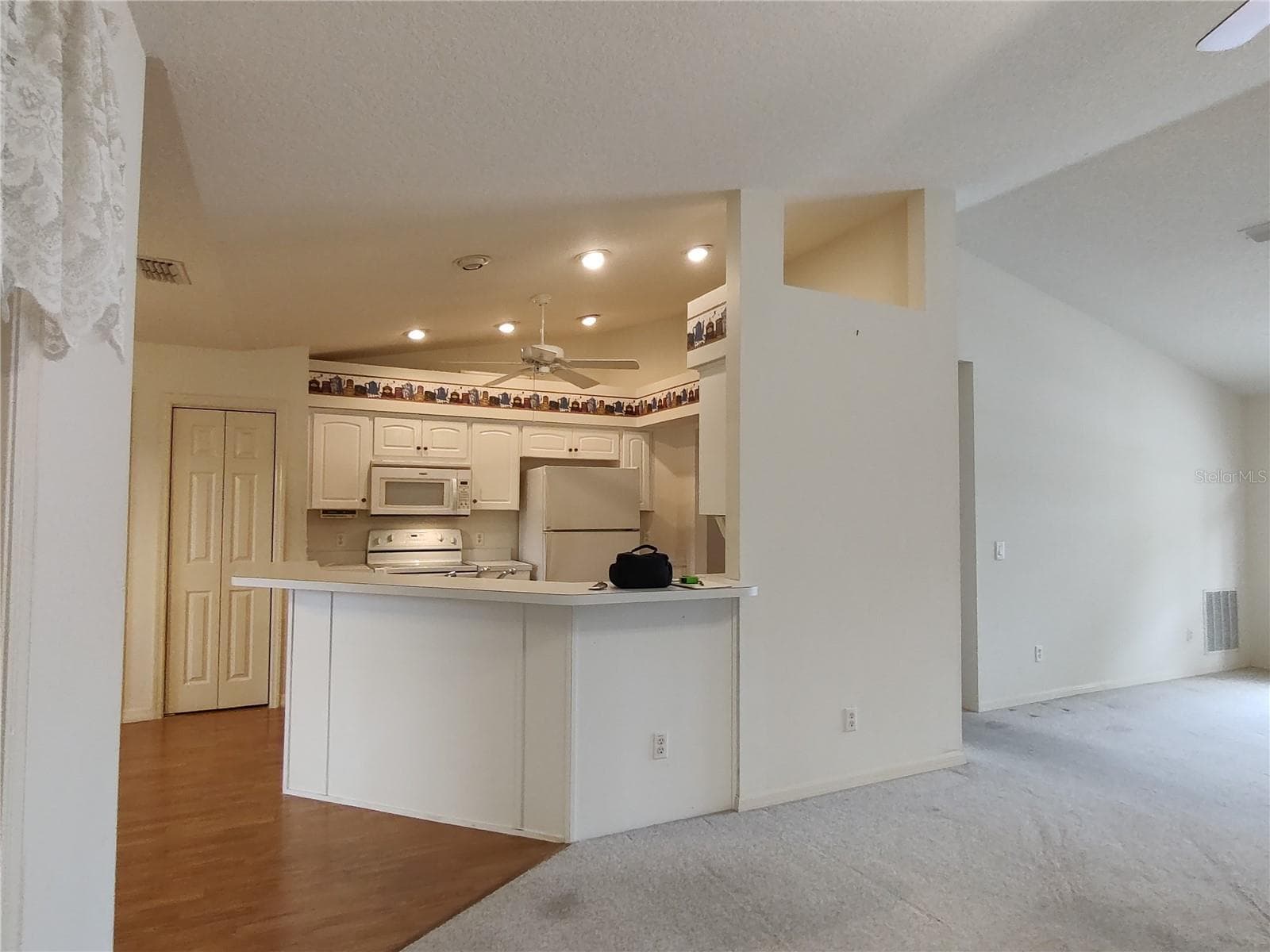 Kitchen - 3716 E COVE PARK TRL, HERNANDO