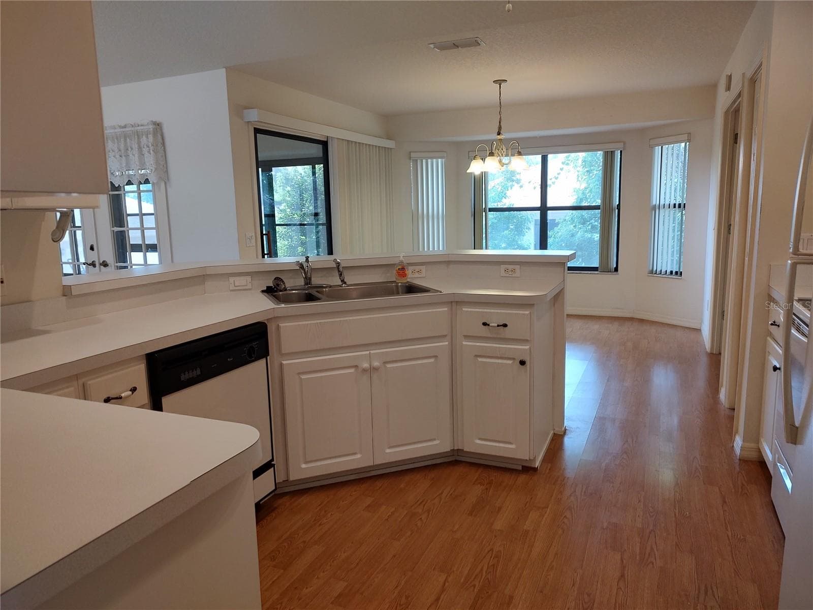 Pretty kitchen/dining area - 3716 E COVE PARK TRL, HERNANDO