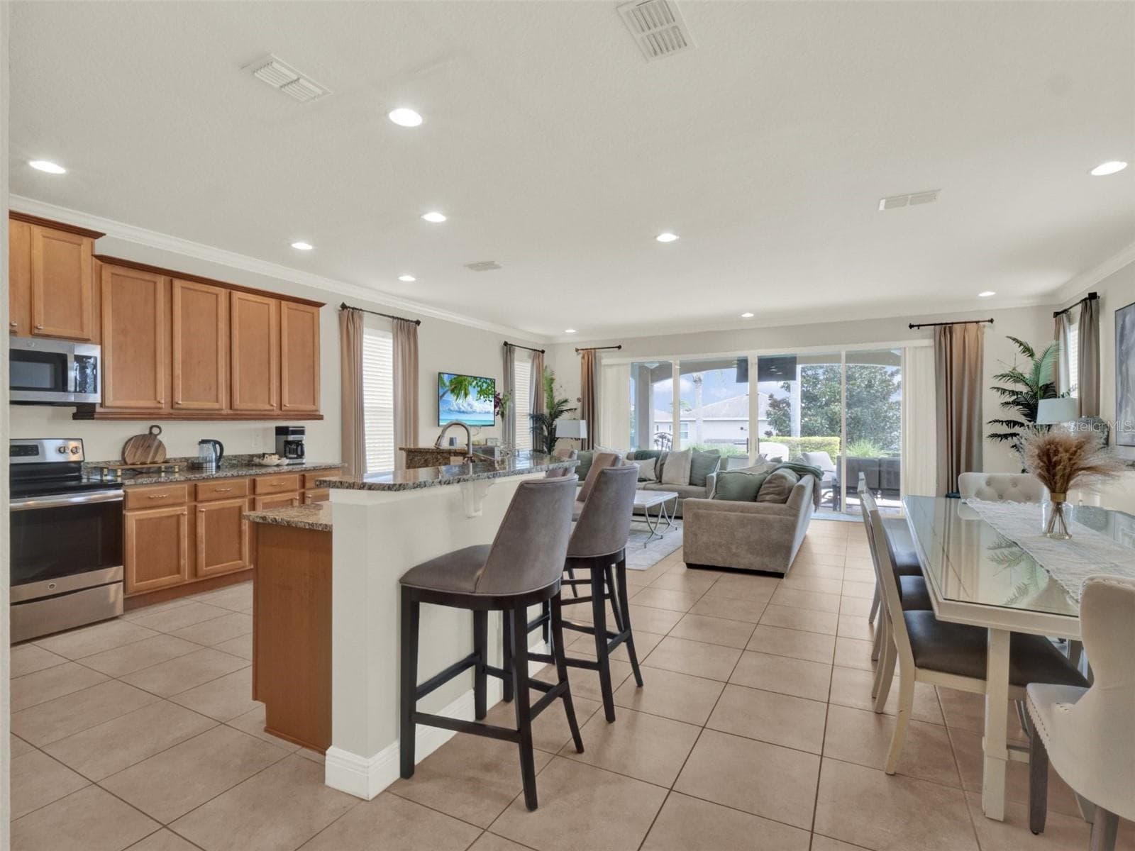 Single Family Residence at 7564 MARKER AVE, KISSIMMEE, photo 2 of 48
