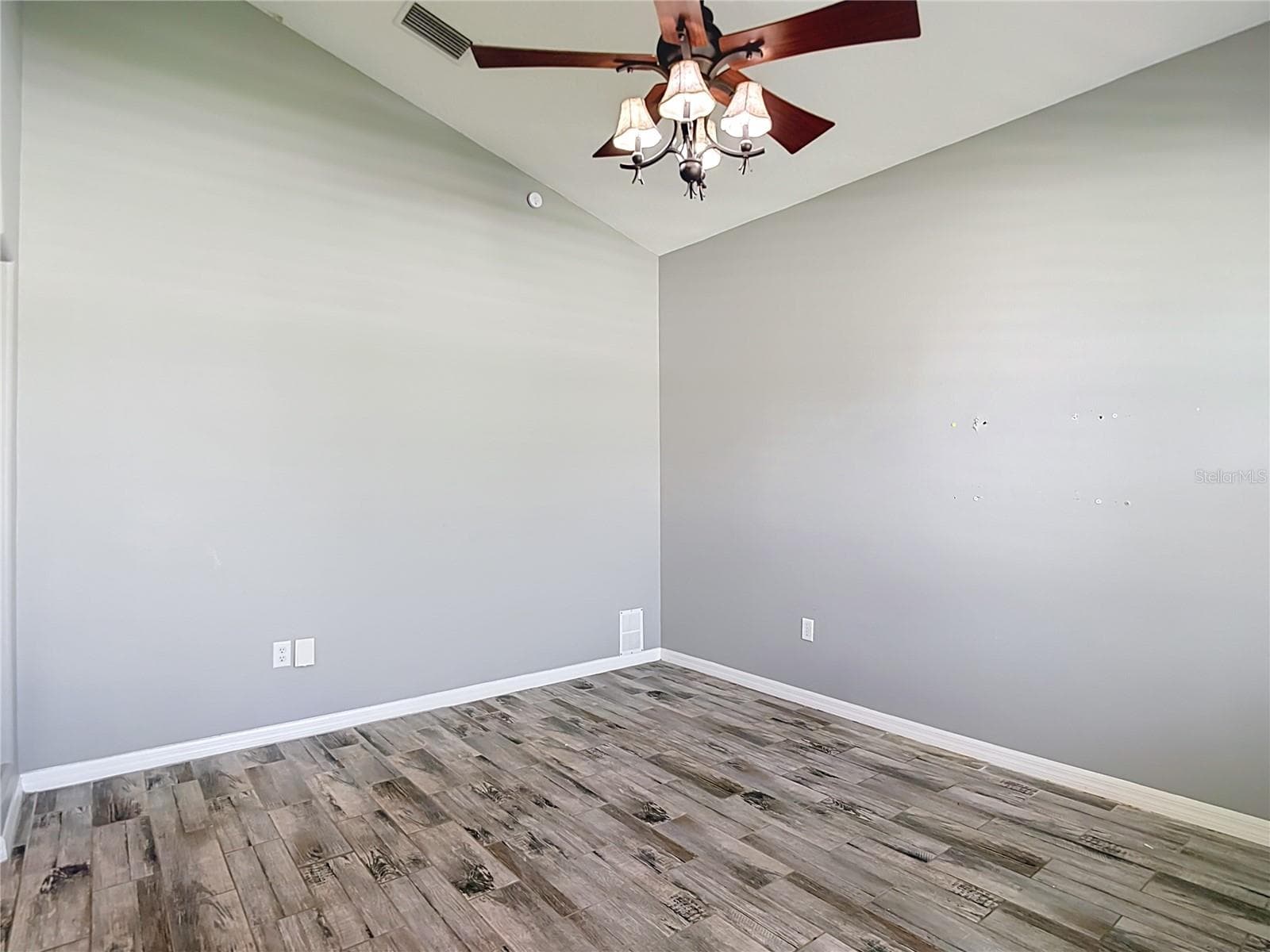 Single Family Residence at 4736 POINTE O WOODS DR, WESLEY CHAPEL, photo 13 of 99