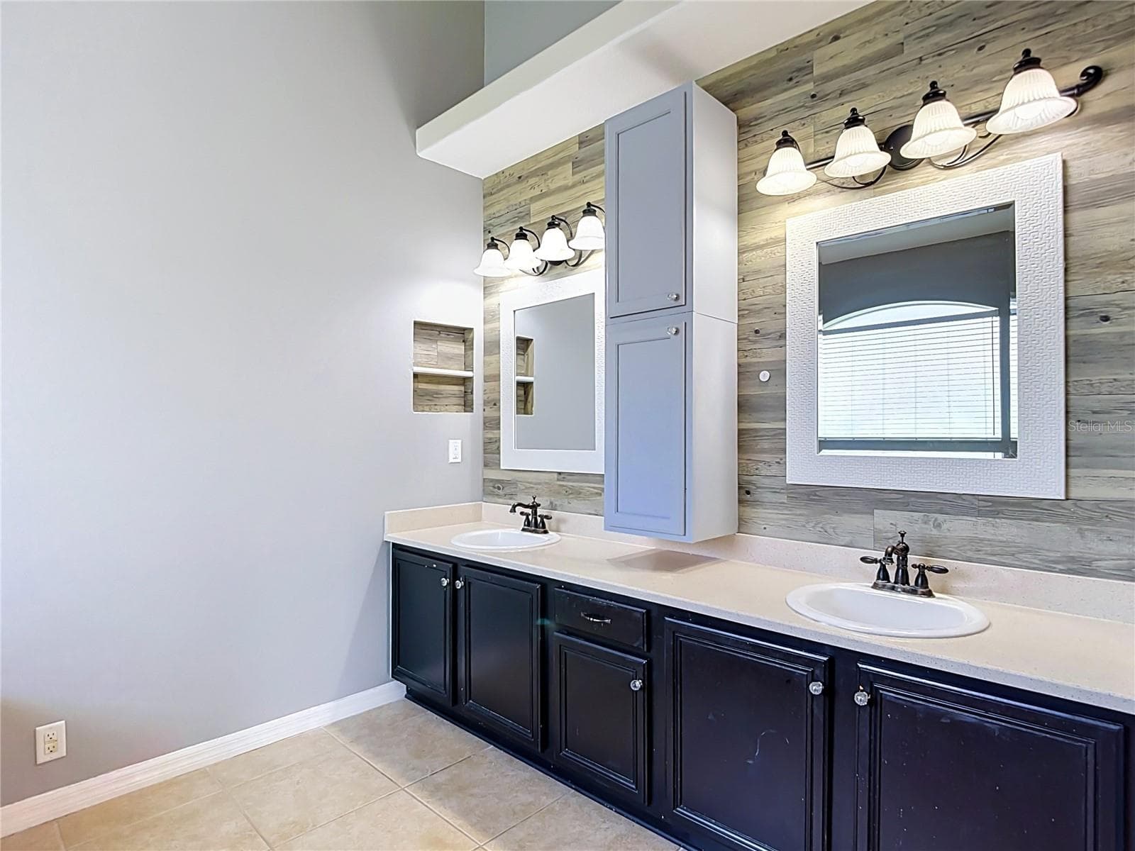 Single Family Residence at 4736 POINTE O WOODS DR, WESLEY CHAPEL, photo 52 of 99