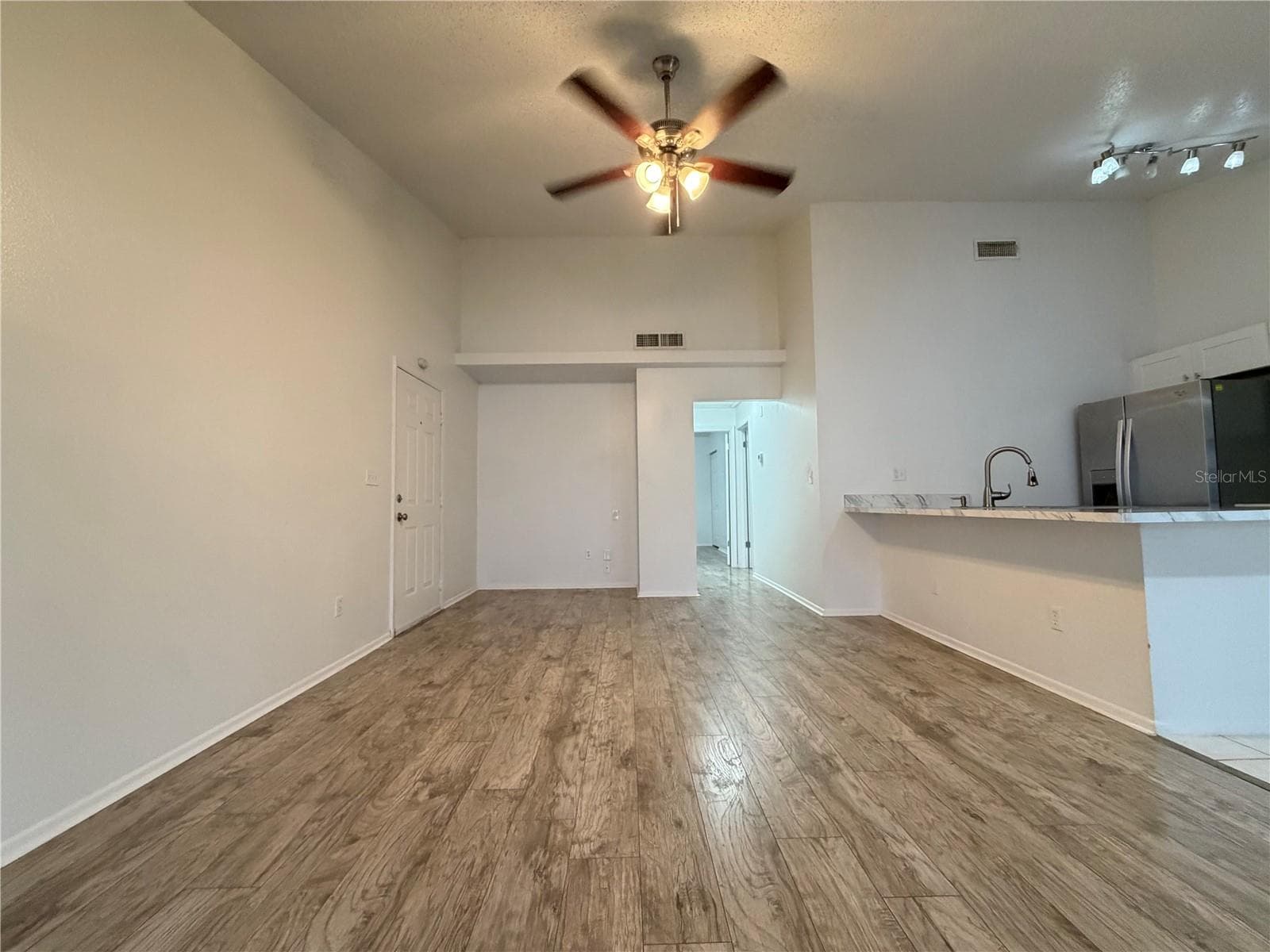 Single Family Residence at 7705 CITRONELLA CT, TAMPA, photo 5 of 22