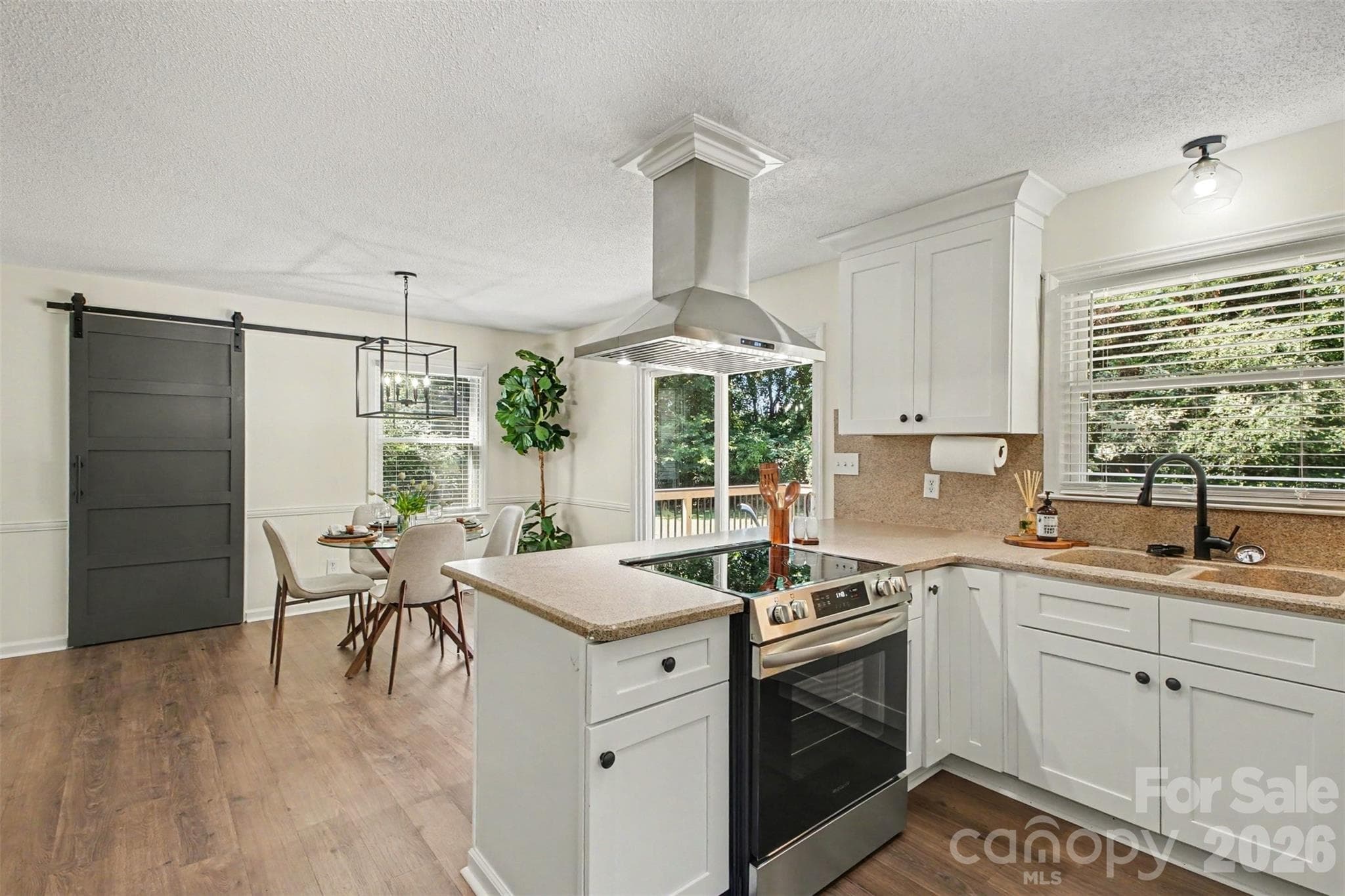 Single Family Residence at 8319 Vagabond Road, Charlotte, photo 10 of 22