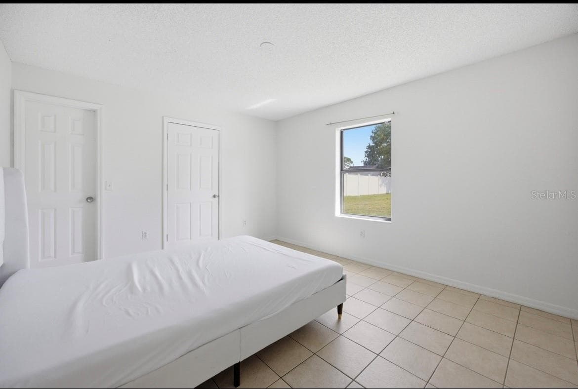 Single Family Residence at 6 BAHIA TRACE LOOP, OCALA, photo 4 of 12
