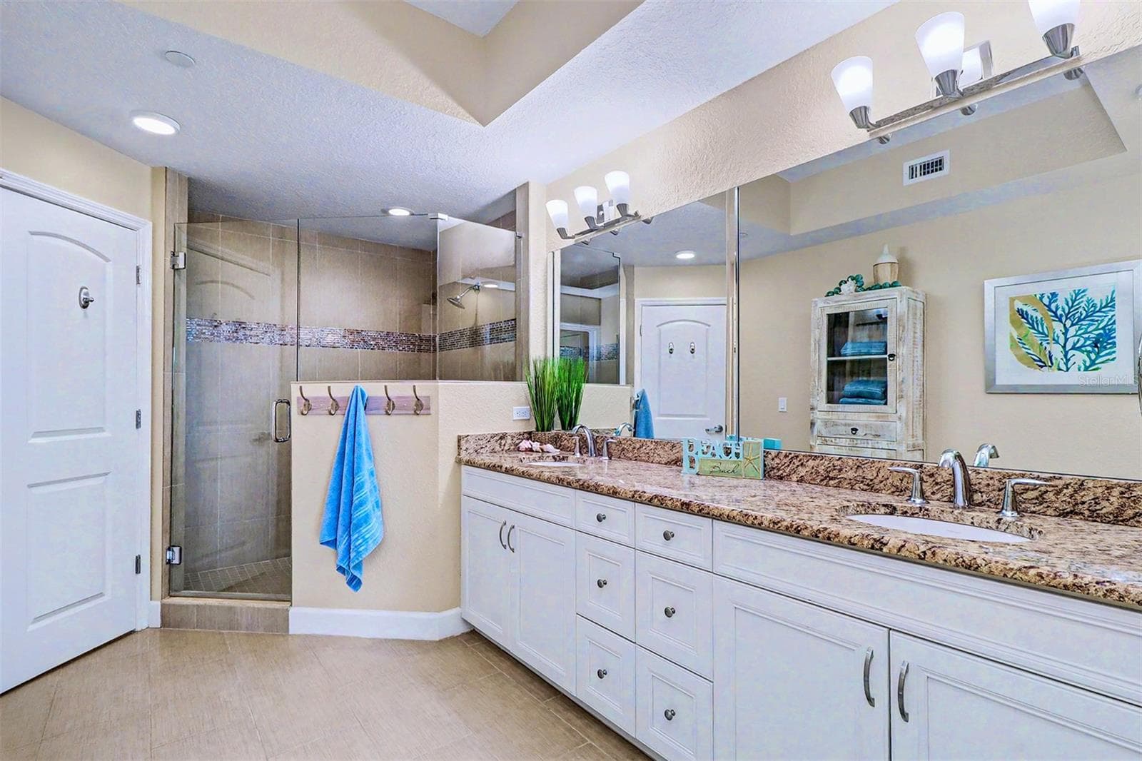 ... LARGE MASTER BATH - 8.7 x 13.11... Double Vanity - Walk in Shower & Privacy Room on Left. Plenty of Drawer Space . - 19519 GULF BLVD #202, INDIAN SHORES