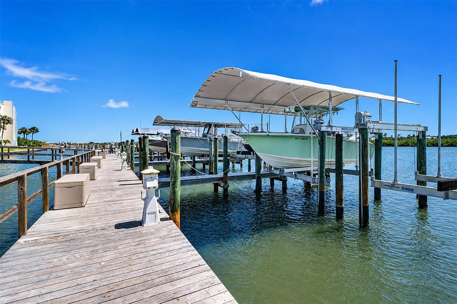 ... Boat Slips do come up for Sale .. Remember, sell your unit and you have to sell your slip.. - 19519 GULF BLVD #202, INDIAN SHORES