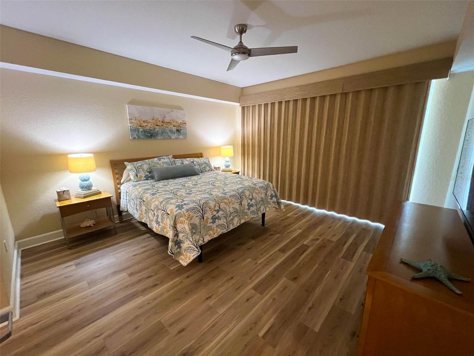 .. MASTER BEDROOM: 15 X 14.5..Two Way Custom ' Floor to Ceiling ' Blackout Woven Wood Drapes On Balcony Sliders. Drapes Can Open Left to Right - or - Right to Left. - 19519 GULF BLVD #202, INDIAN SHORES