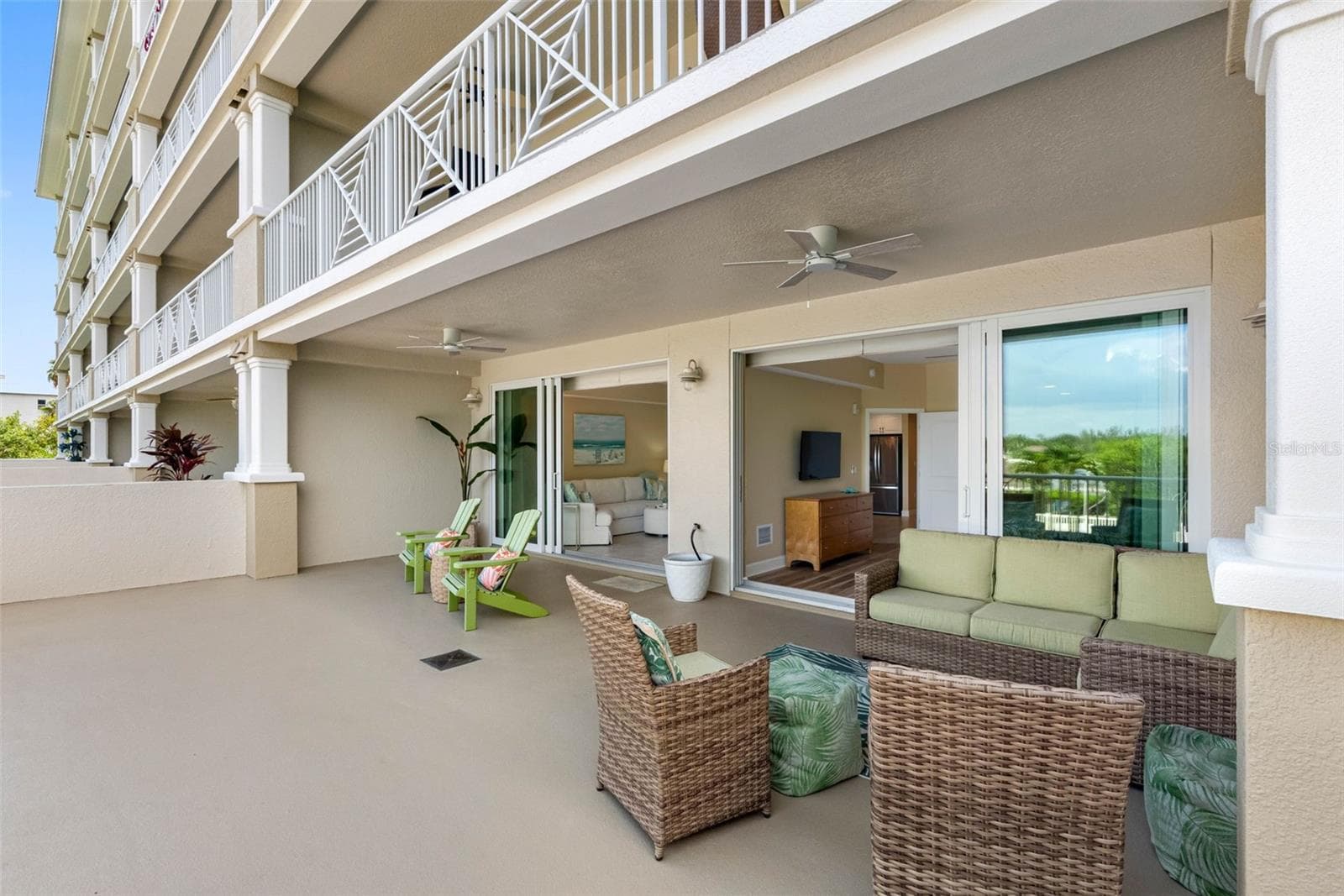 ..Photo #2 of X Large 20' x 30' Terrace North End. - 19519 GULF BLVD #202, INDIAN SHORES
