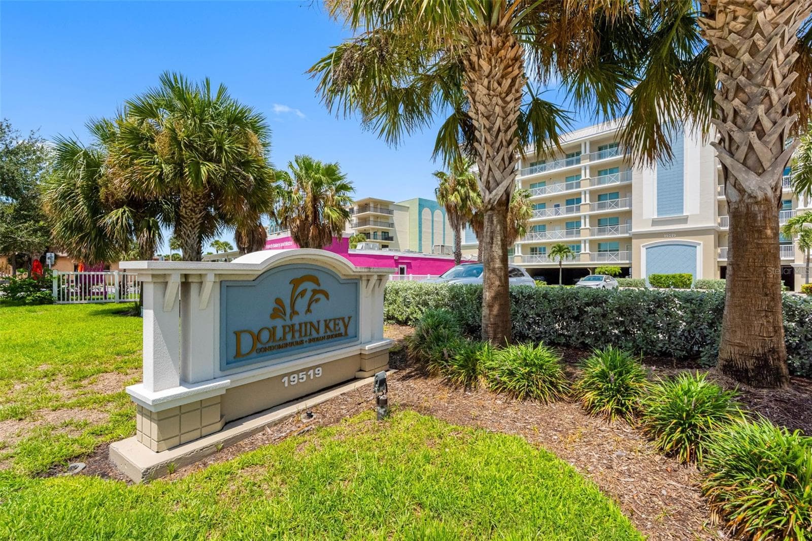 .. Dolphin Key Condo- Circa 2017.. Location - Waterfront 19519 Gulf Blvd - Indian Shores Fl.. 22 Miles Due West of Tampa Airport.. Small Private Solid Block 30 Unit Condiminium. Walk to Restaurants & Nightlife.. Beach Access Across the street. Onsite Gated Dog Walk Area for our friends. - 19519 GULF BLVD #202, INDIAN SHORES