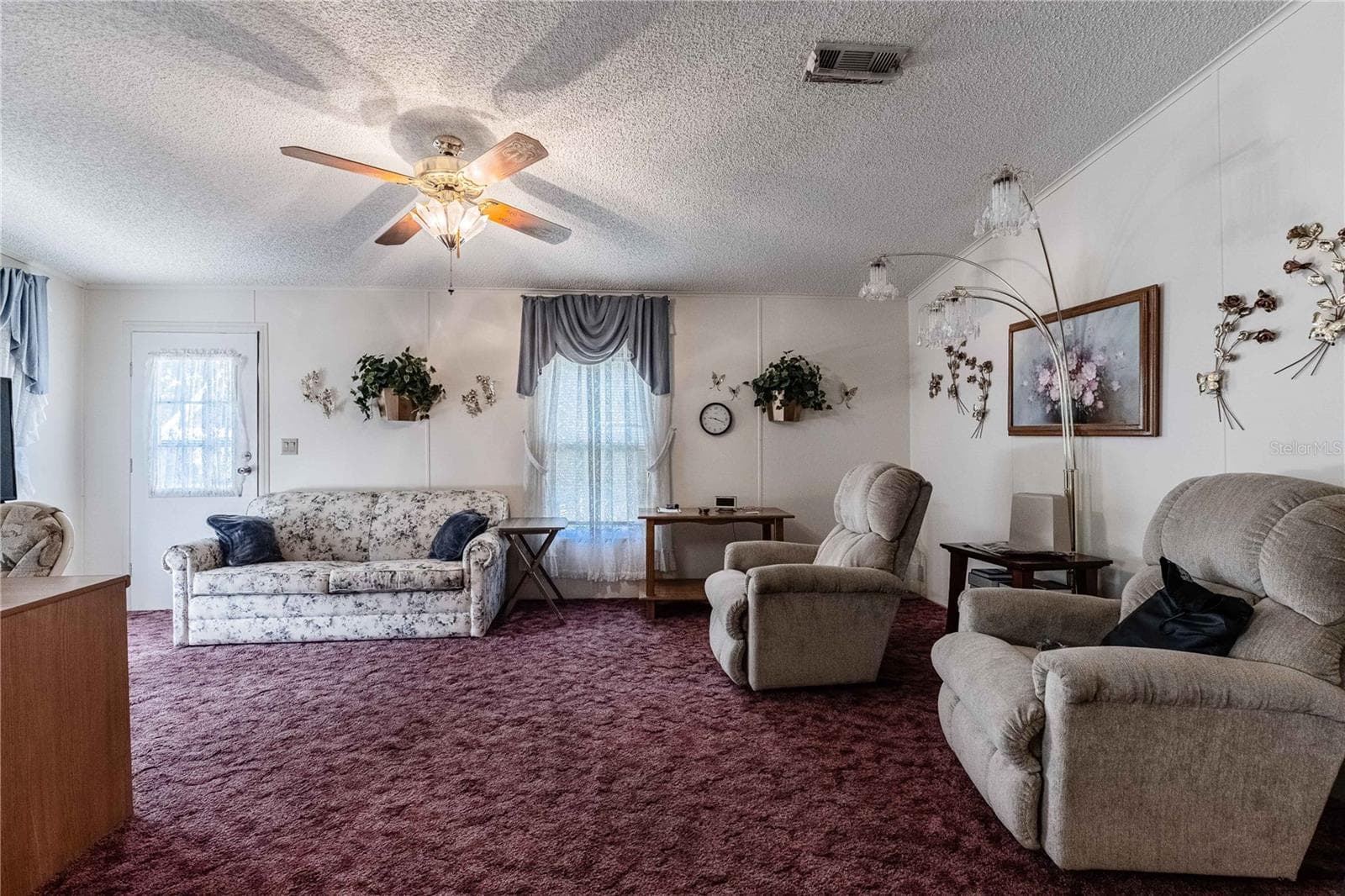 Manufactured Home at 489 VILLAGE CIR SW, WINTER HAVEN, photo 16 of 31