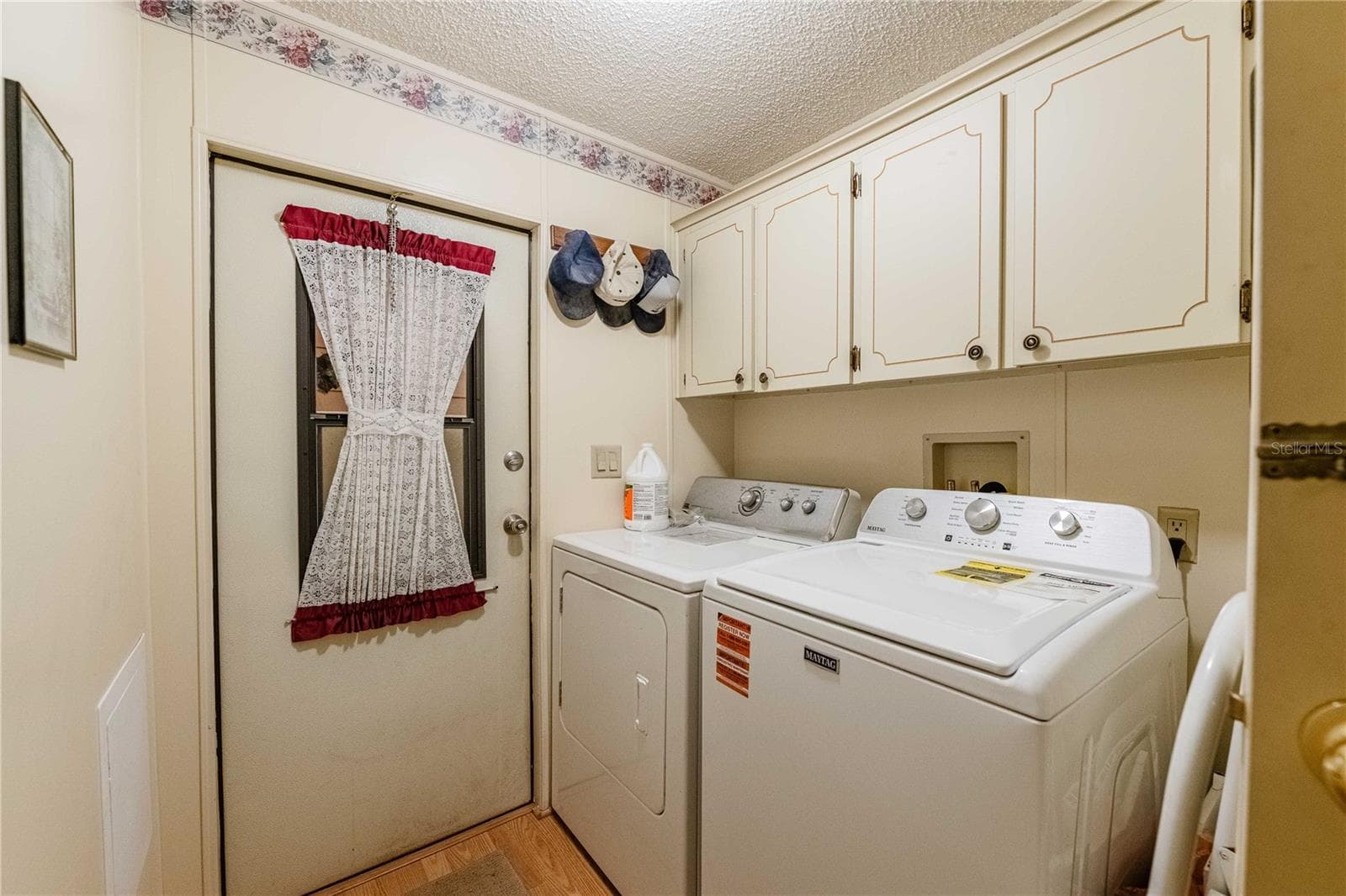 Manufactured Home at 489 VILLAGE CIR SW, WINTER HAVEN, photo 17 of 31
