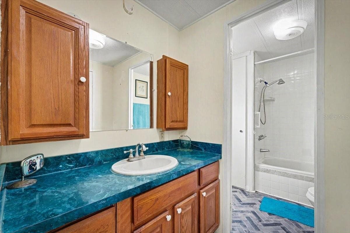 Manufactured Home at 104 EDGEWATER RD, SATSUMA, photo 22 of 73