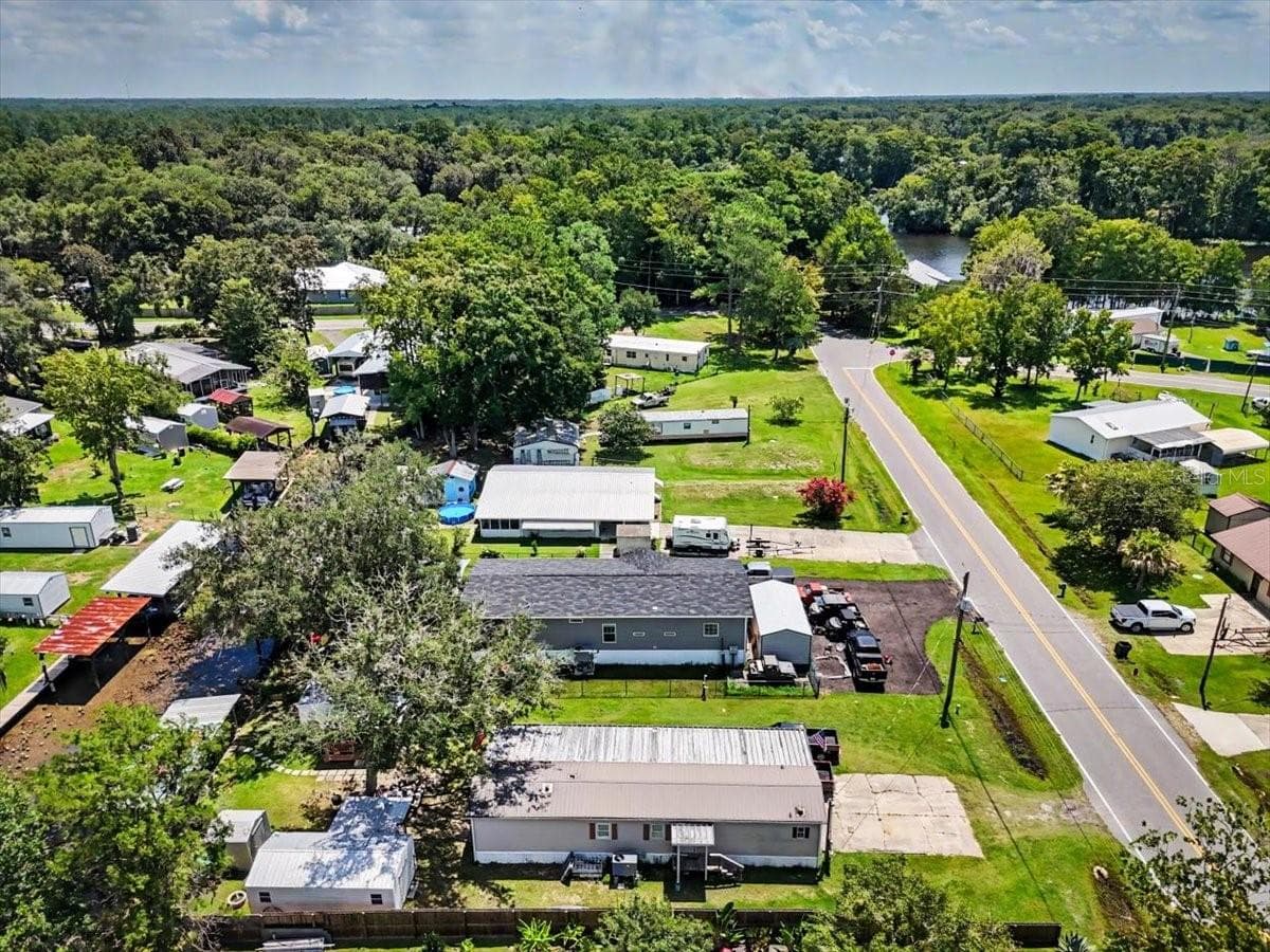 Manufactured Home at 104 EDGEWATER RD, SATSUMA, photo 56 of 73