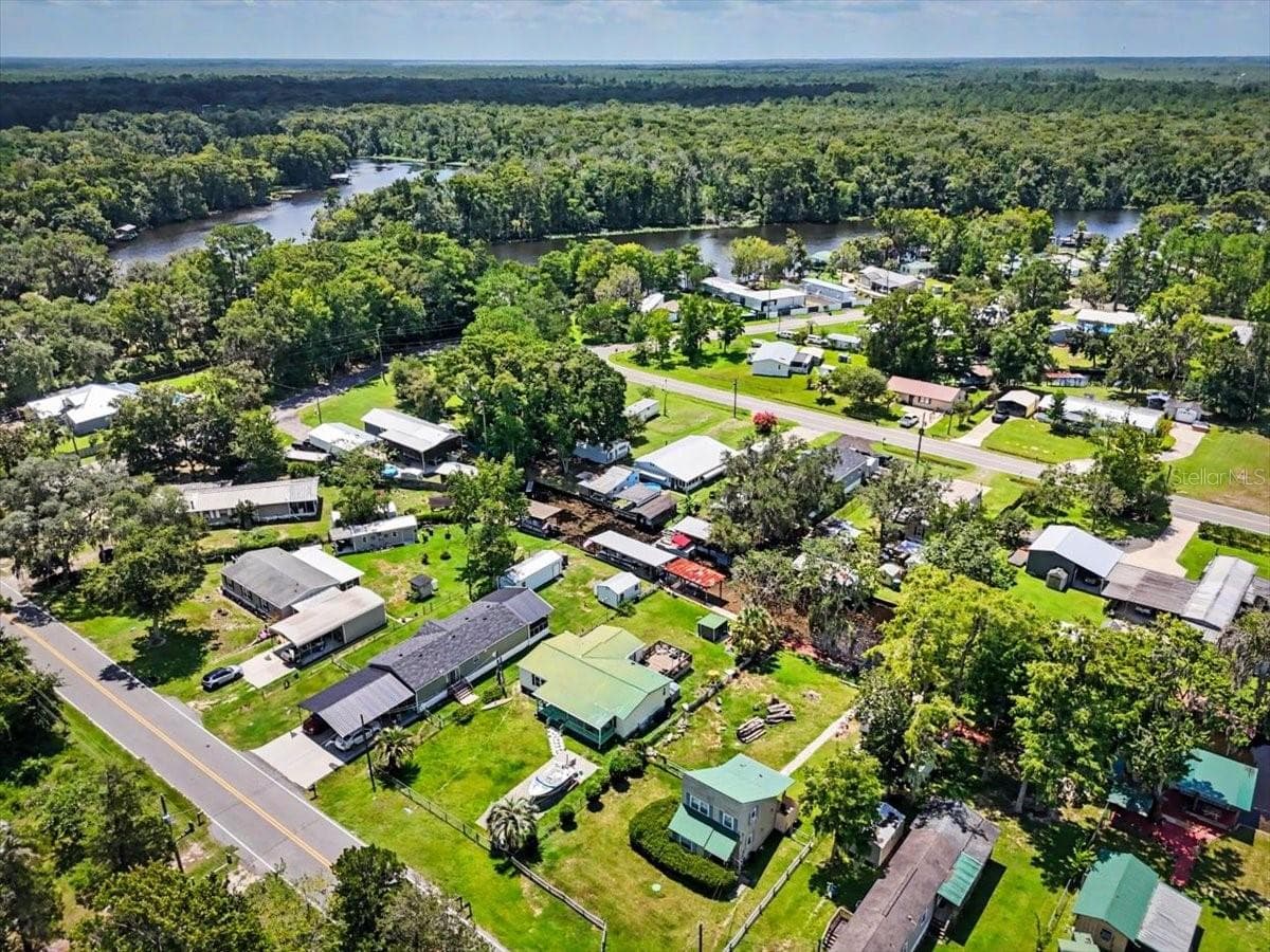 Manufactured Home at 104 EDGEWATER RD, SATSUMA, photo 65 of 73