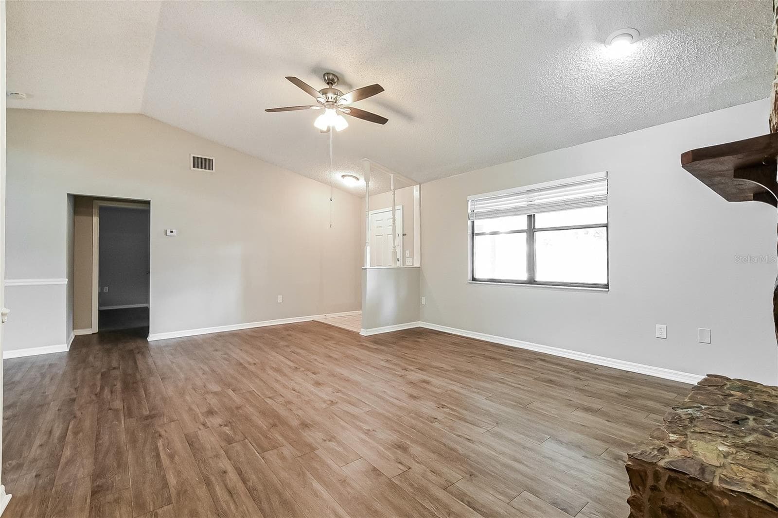 Single Family Residence at 1309 COVE PL, TAVARES, photo 4 of 20