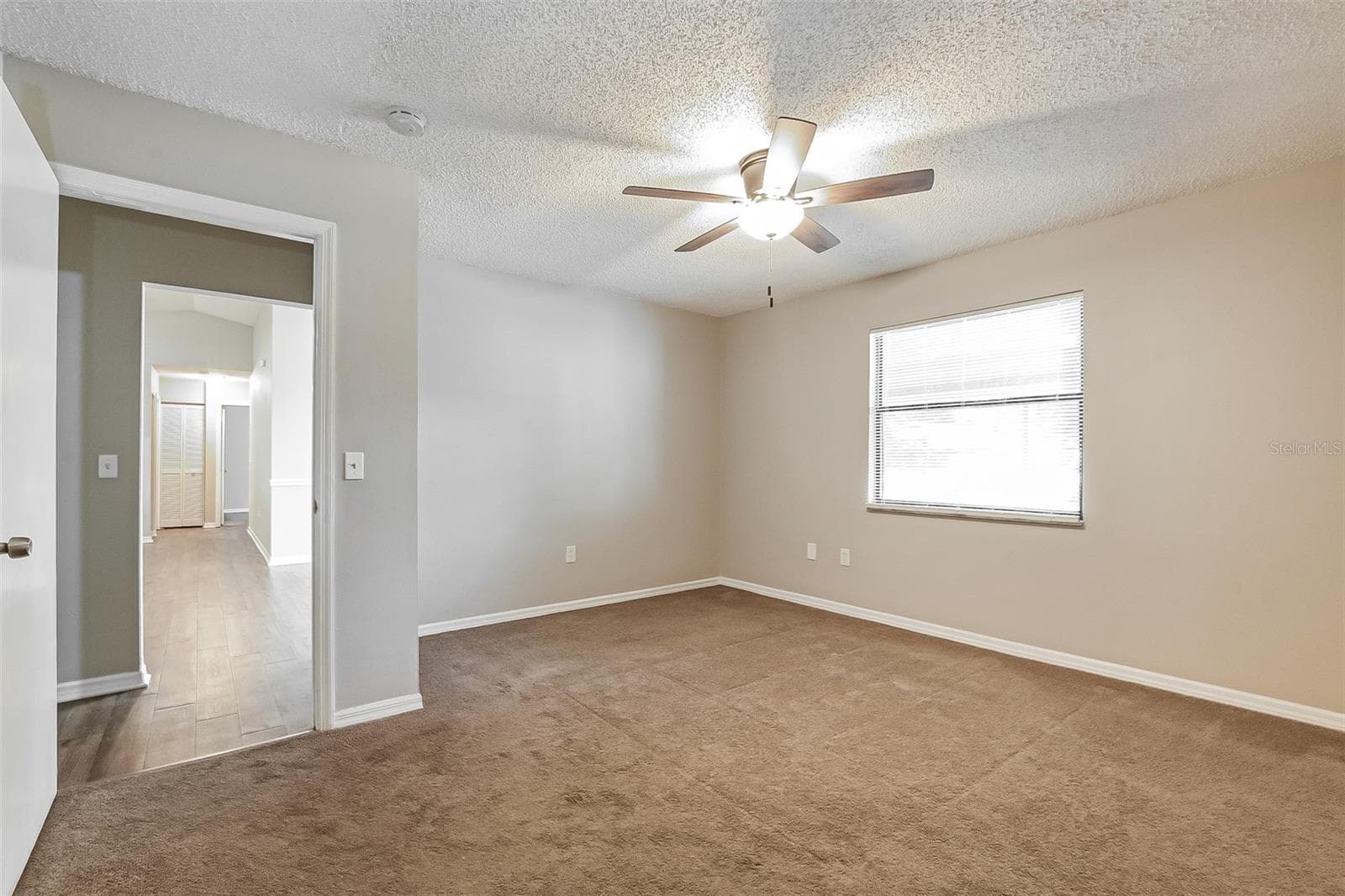 Single Family Residence at 1309 COVE PL, TAVARES, photo 11 of 20