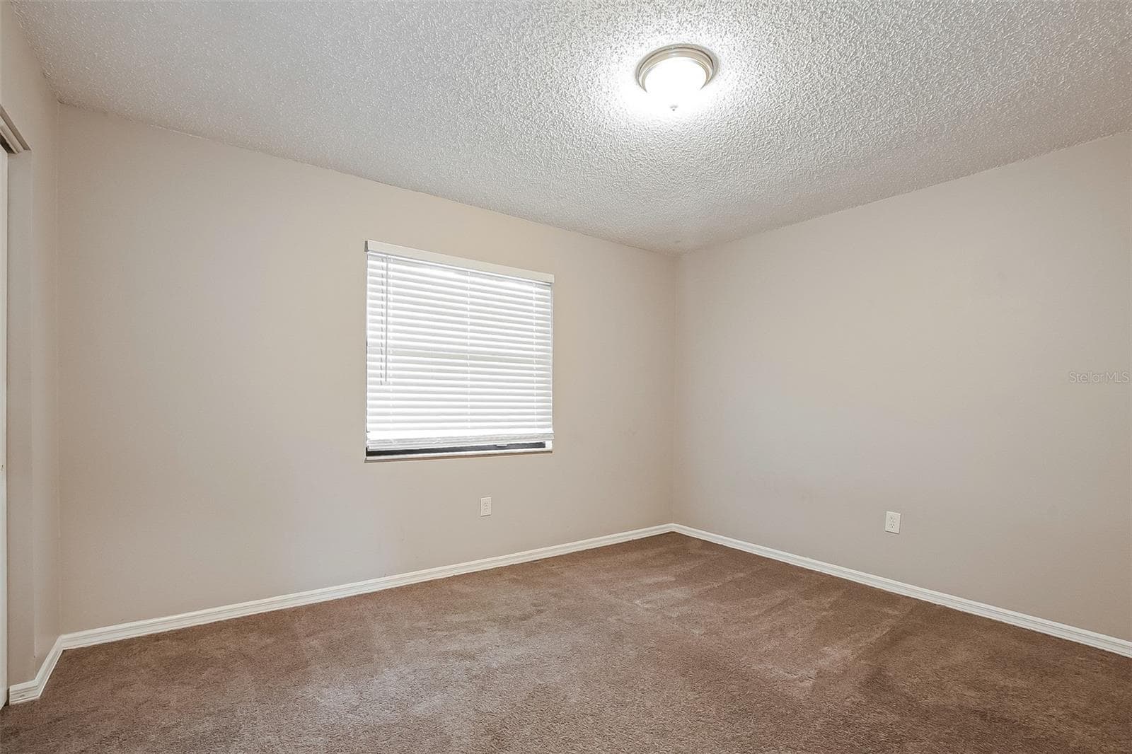Single Family Residence at 1309 COVE PL, TAVARES, photo 13 of 20