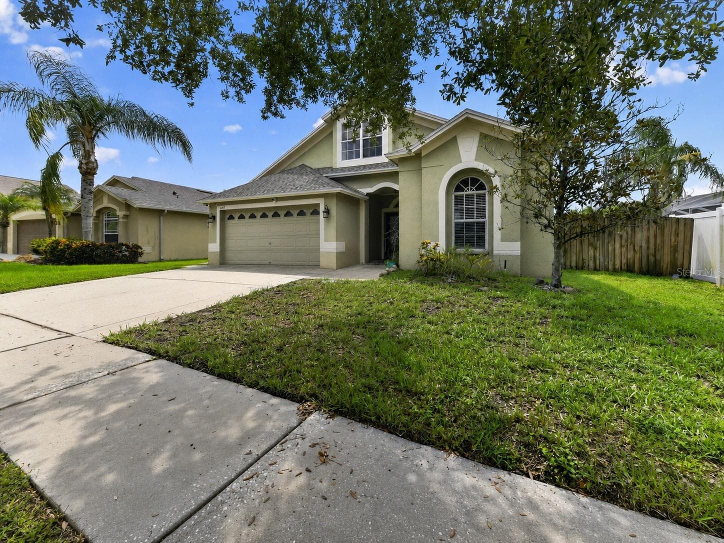 Single Family Residence at 6717 GUILFORD CREST DR, APOLLO BEACH, photo 2 of 32