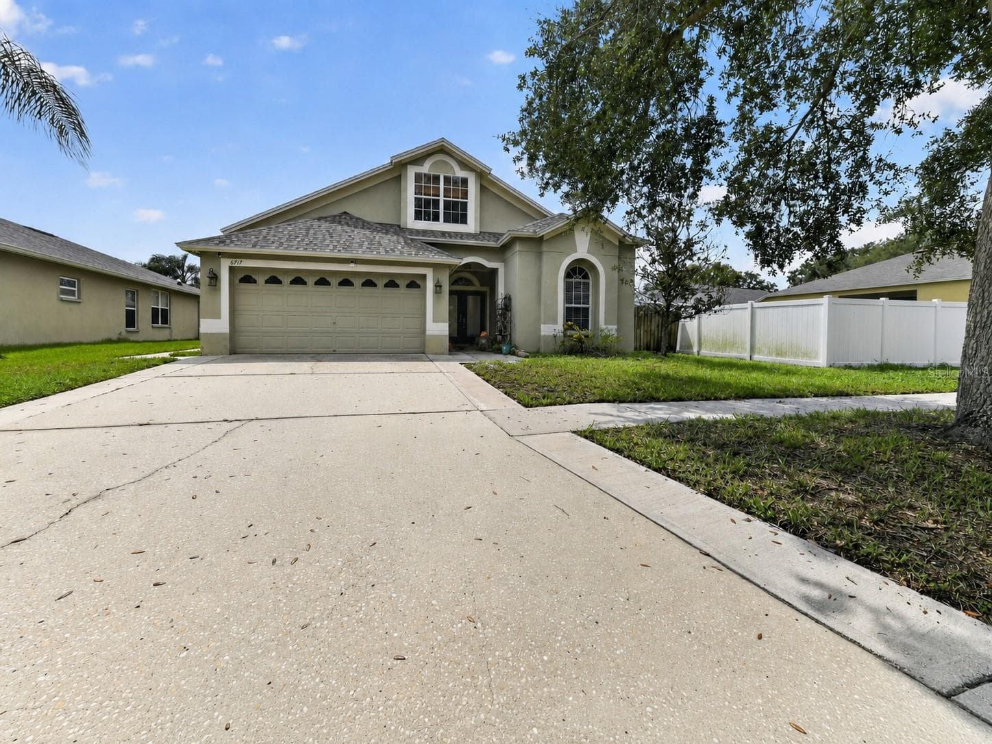 Single Family Residence at 6717 GUILFORD CREST DR, APOLLO BEACH, photo 3 of 32