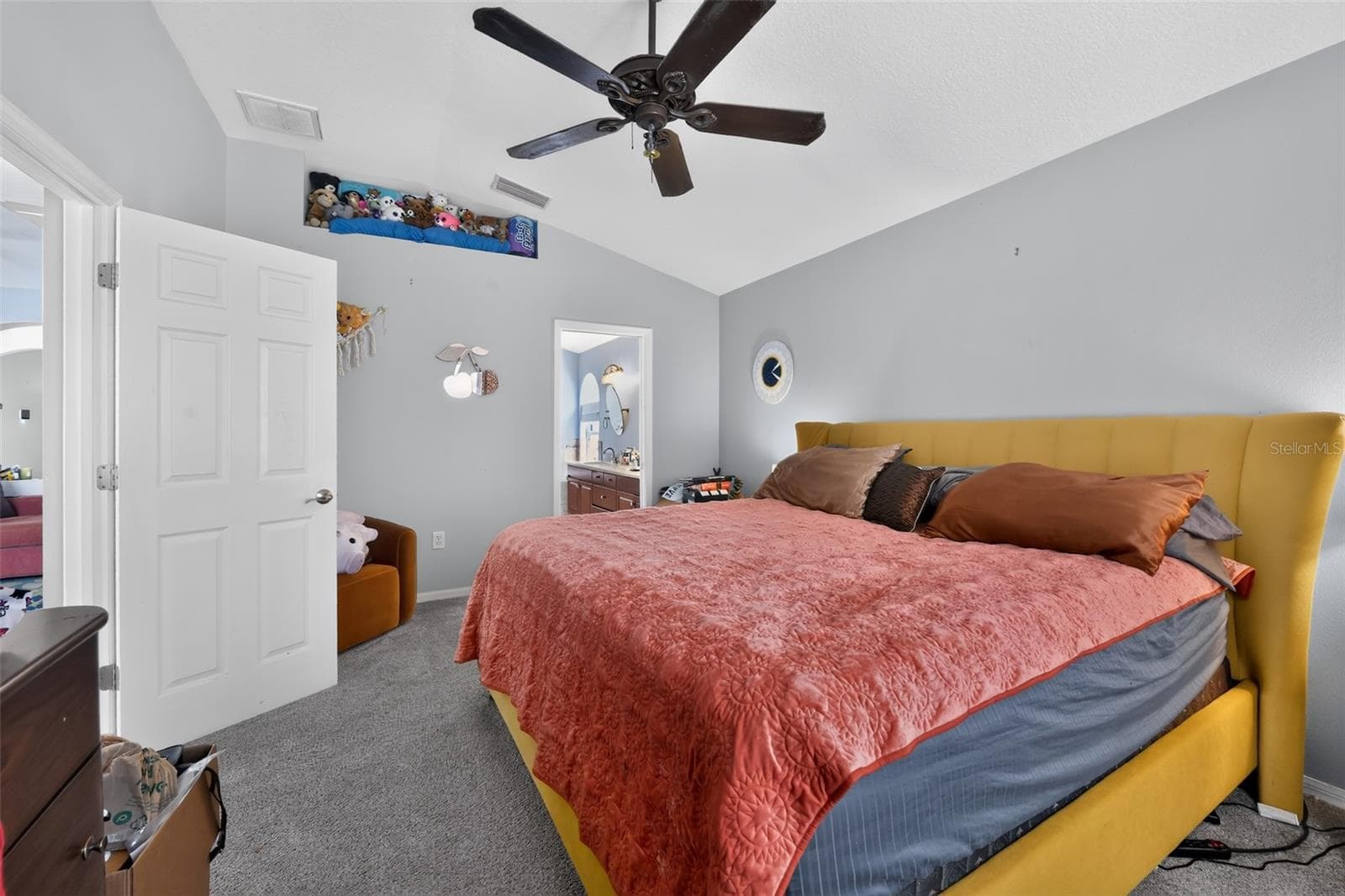 Single Family Residence at 6717 GUILFORD CREST DR, APOLLO BEACH, photo 14 of 32