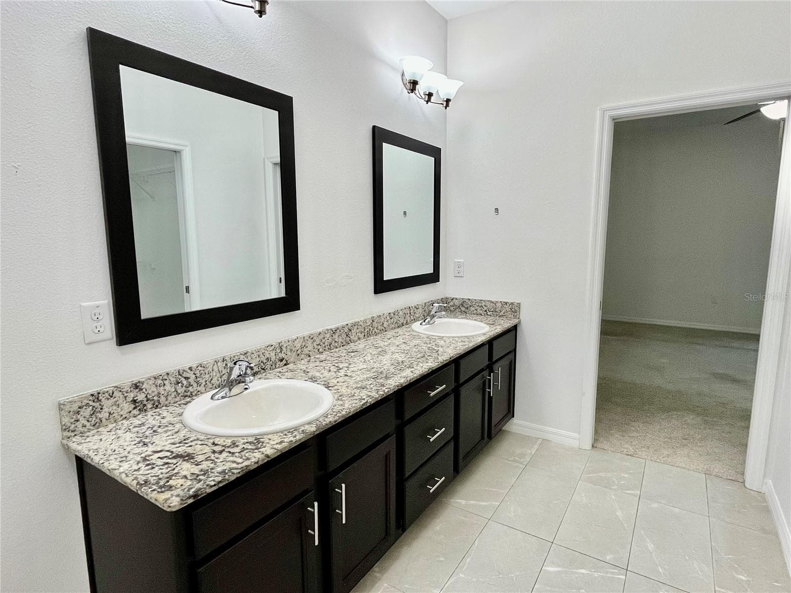 Single Family Residence at 13554 MARILYN CT, HUDSON, photo 23 of 51