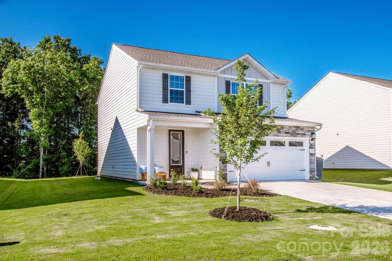 Cute Front Porch - 119 Brixham Loop, Troutman