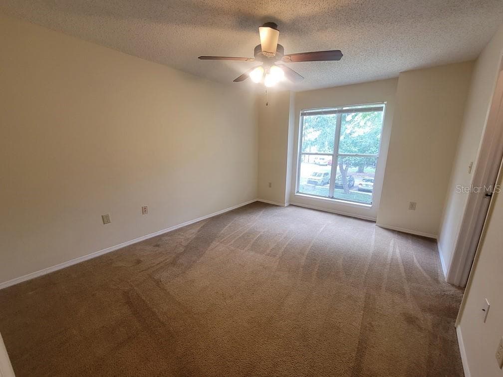 Condominium at 10024 STRAFFORD OAK CT #813, TAMPA, photo 14 of 16