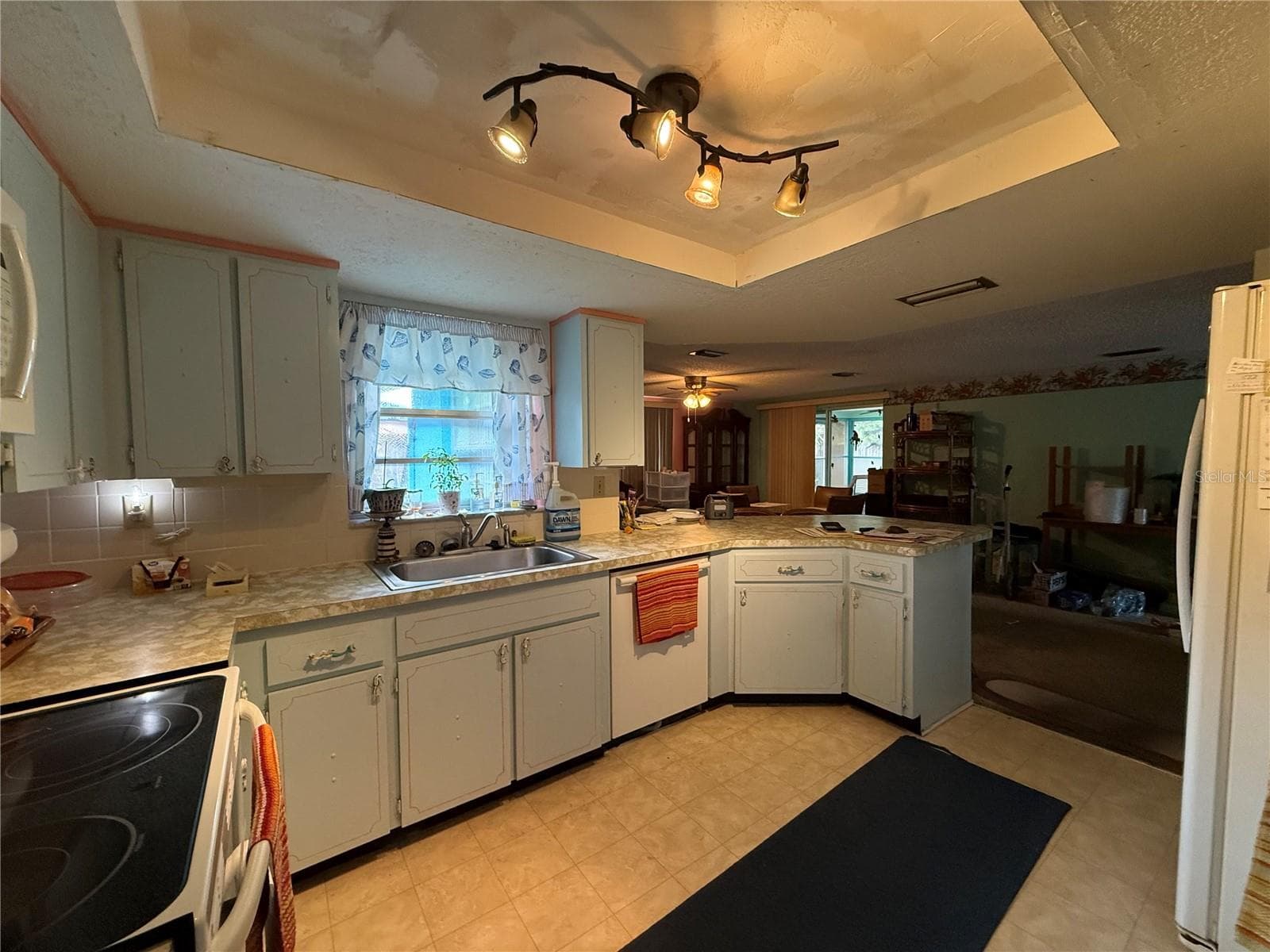 Single Family Residence at 7301 SAN CARLOS DR, PORT RICHEY, photo 18 of 36