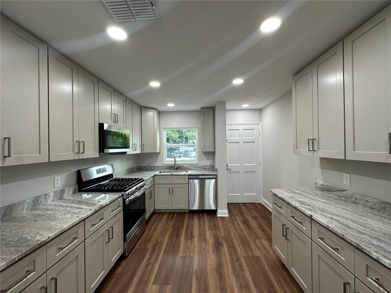 Kitchen - 100 EL CAMINO DR #104, WINTER HAVEN