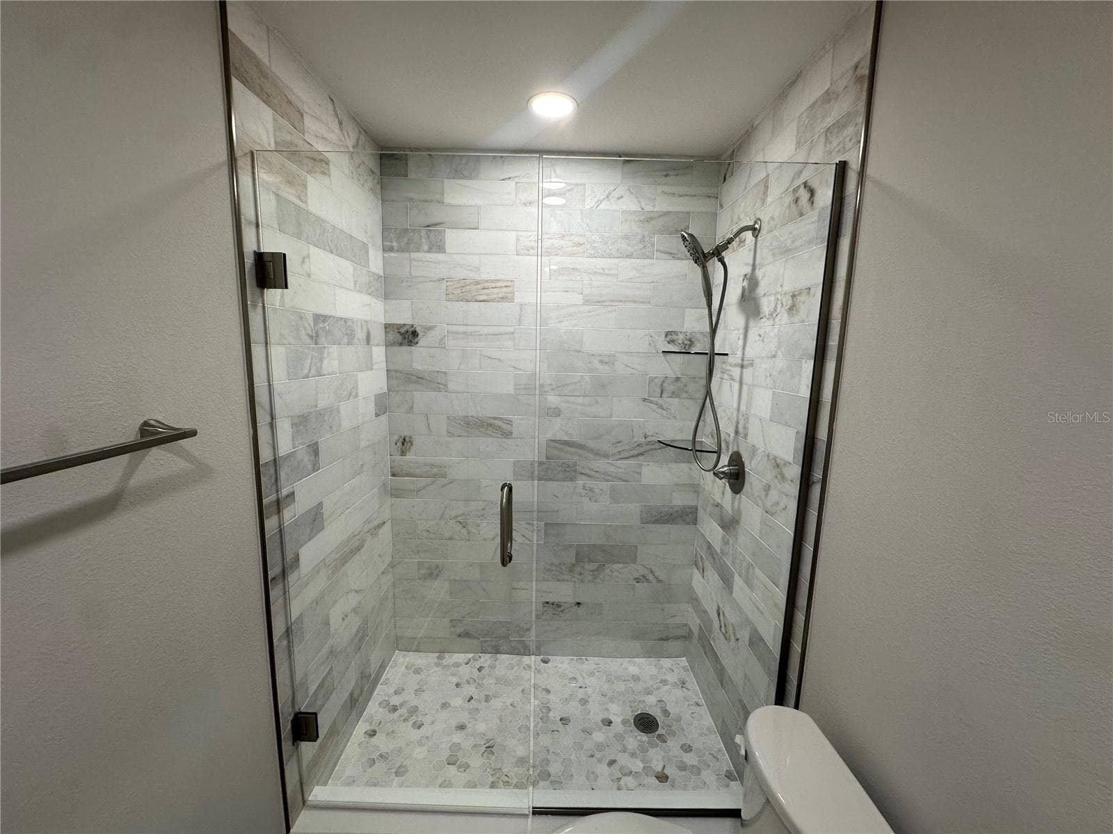 Primary Shower - 100 EL CAMINO DR #104, WINTER HAVEN