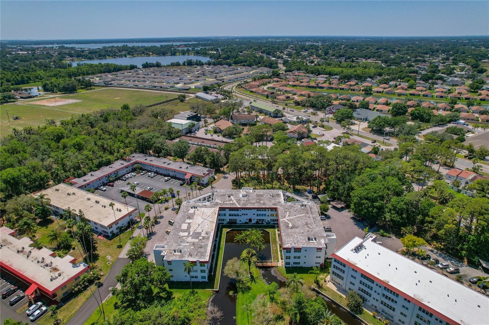 Aerial view - 100 EL CAMINO DR #104, WINTER HAVEN