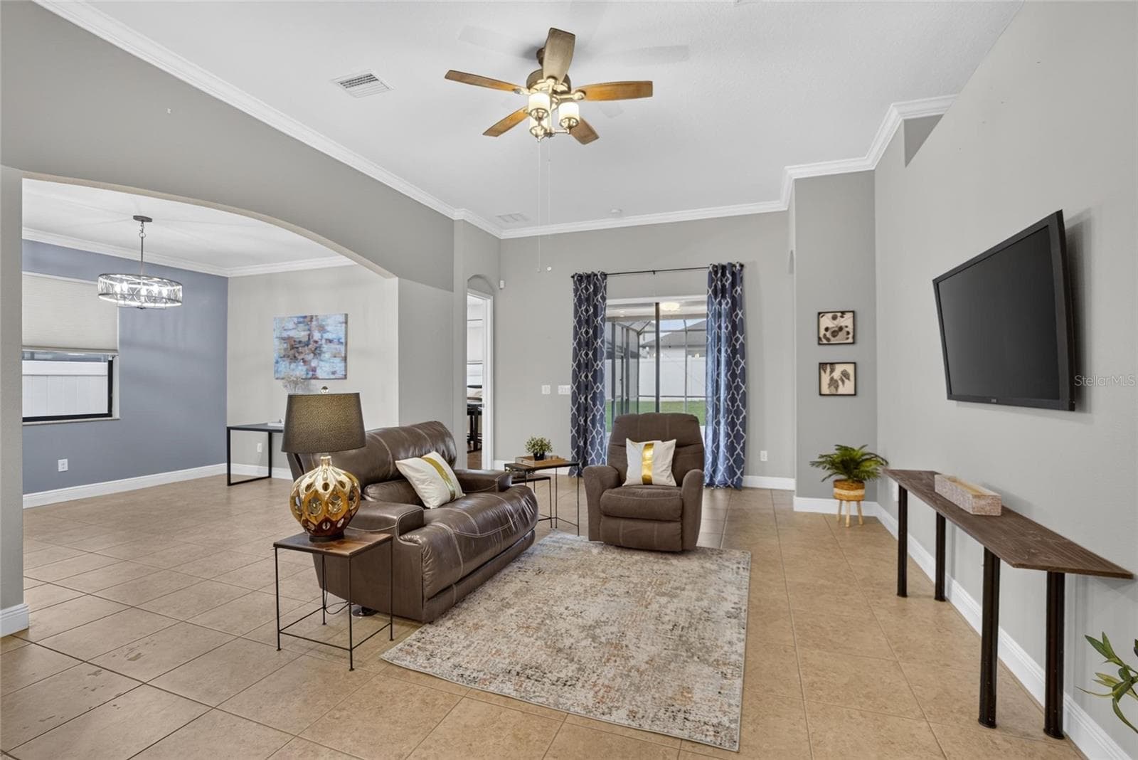 Single Family Residence at 12153 CREEK PRESERVE DR, RIVERVIEW, photo 13 of 56
