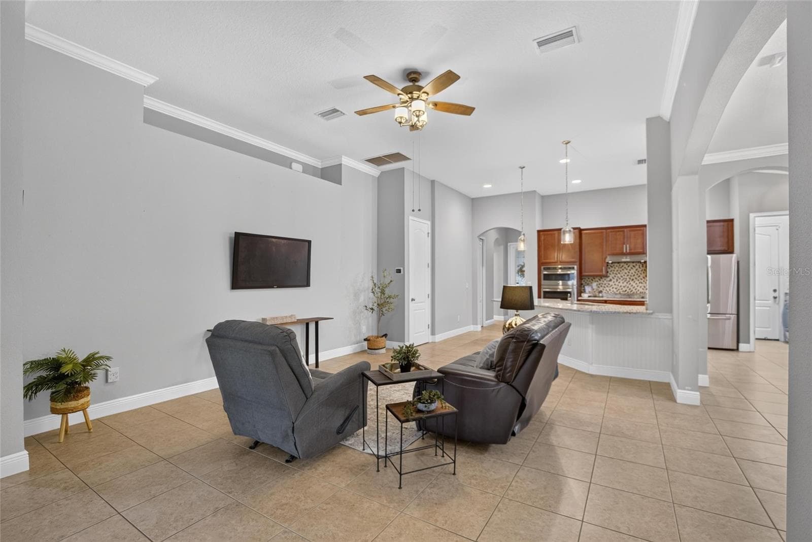 Single Family Residence at 12153 CREEK PRESERVE DR, RIVERVIEW, photo 14 of 56