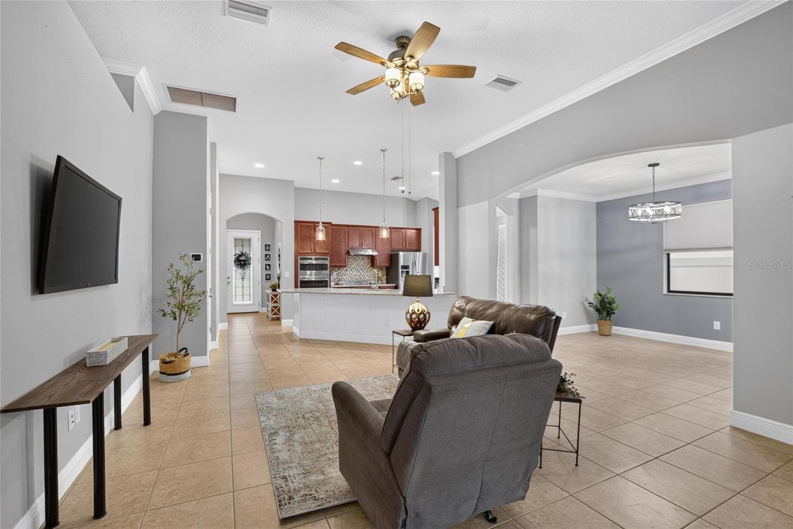 Single Family Residence at 12153 CREEK PRESERVE DR, RIVERVIEW, photo 16 of 56