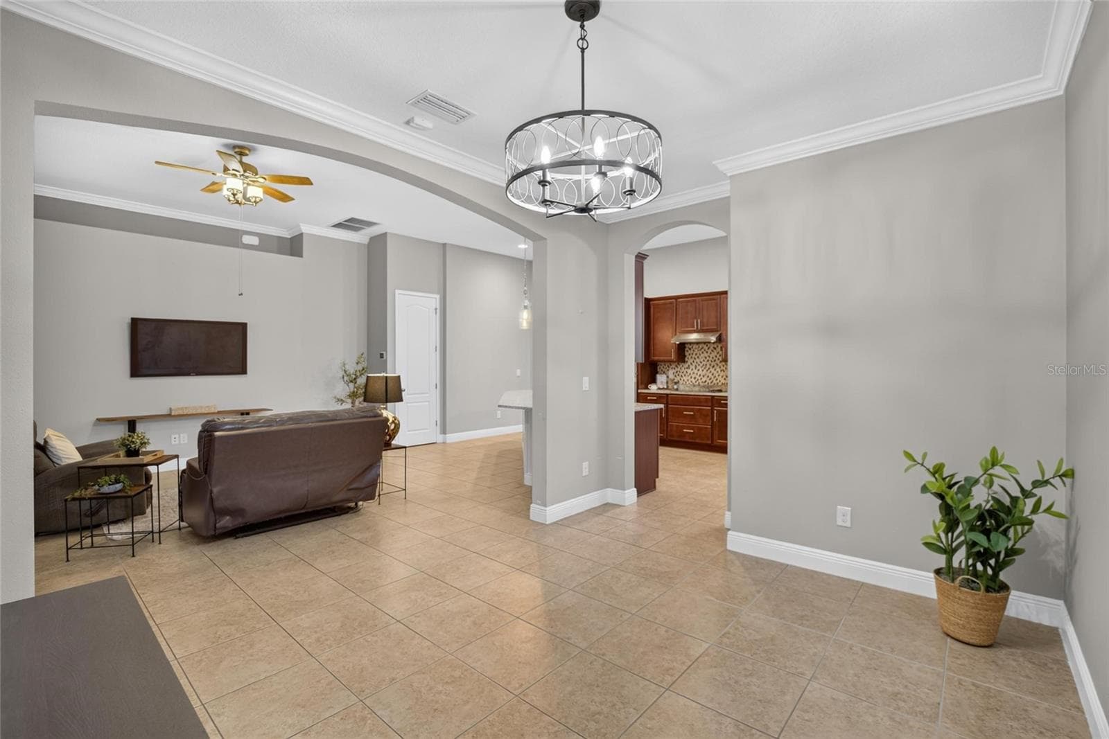 Single Family Residence at 12153 CREEK PRESERVE DR, RIVERVIEW, photo 18 of 56