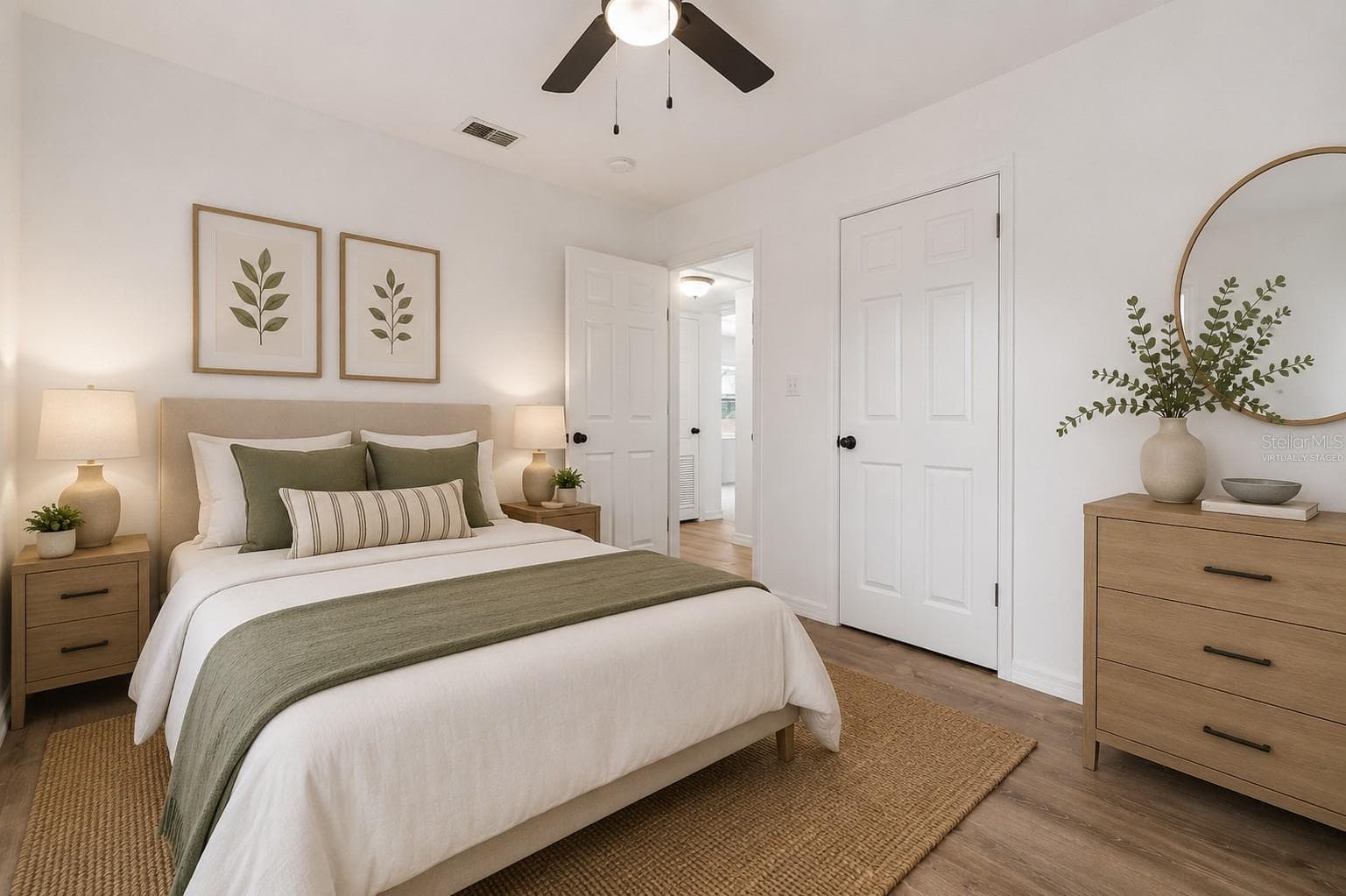 Virtually Staged - 203 PEVETTY DR, PLANT CITY