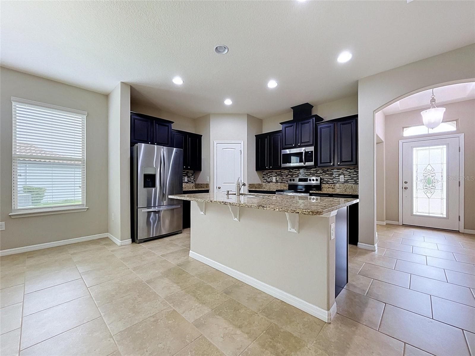 Single Family Residence at 4125 PRIMA LAGO CIR, LAKELAND, photo 11 of 46