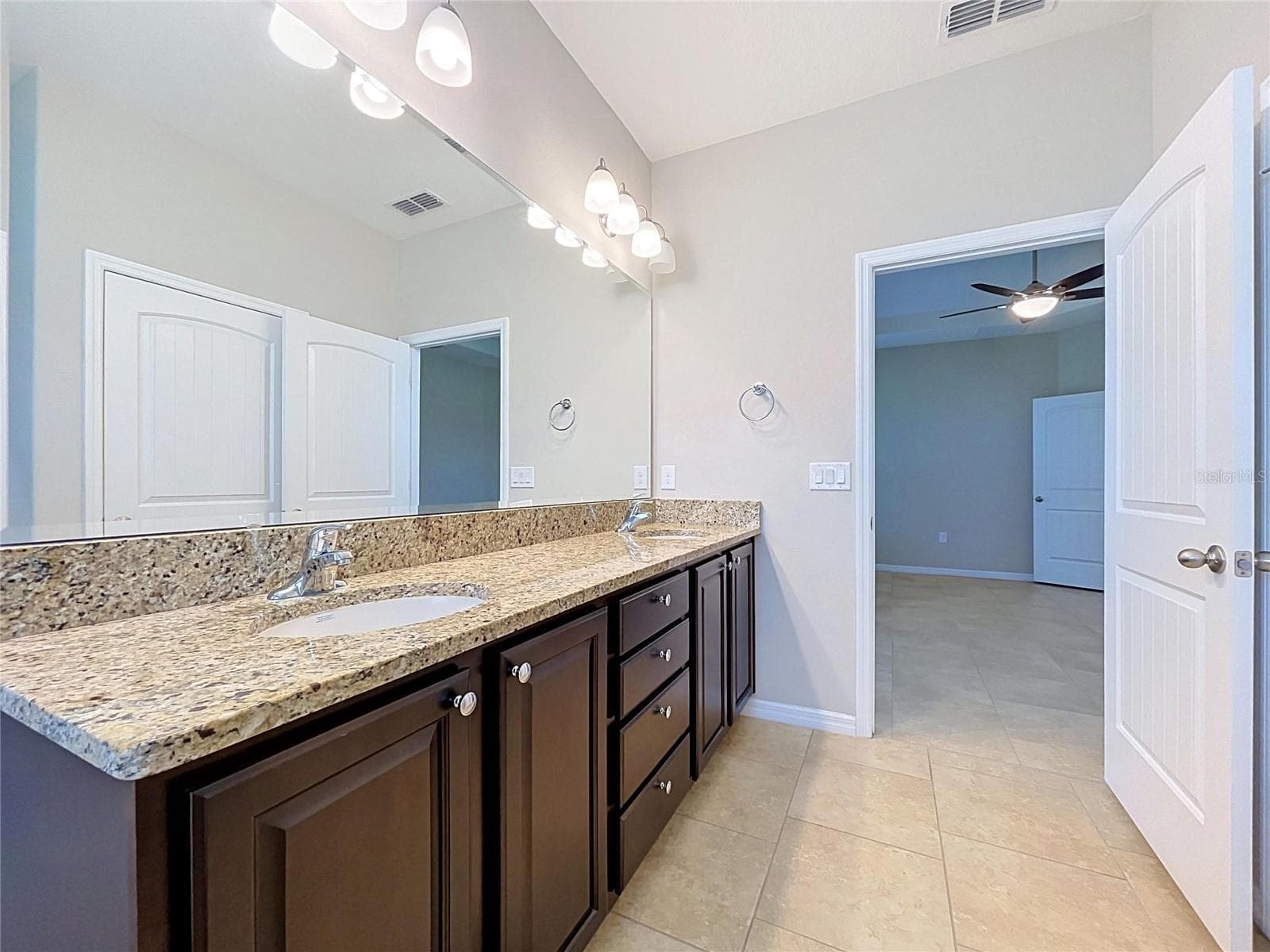 Single Family Residence at 4125 PRIMA LAGO CIR, LAKELAND, photo 32 of 46