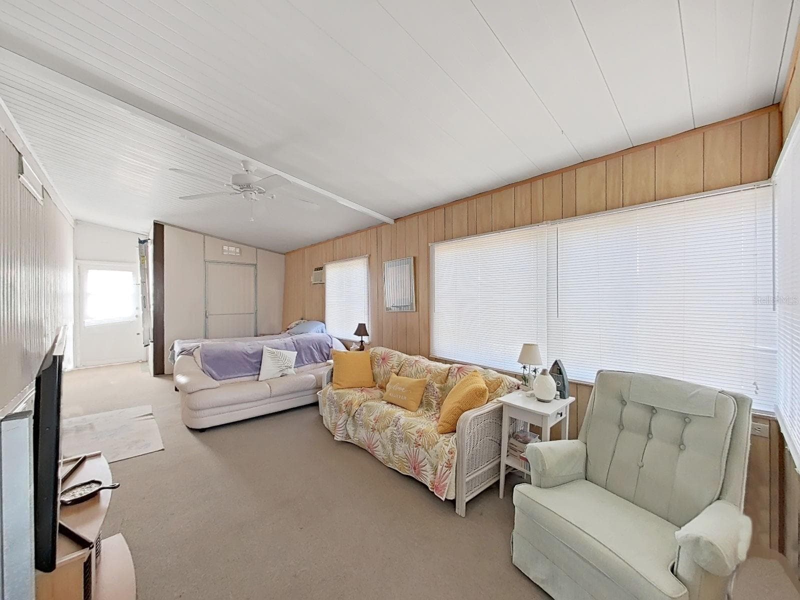 Manufactured Home at 12501 ULMERTON RD #140, LARGO, photo 2 of 20