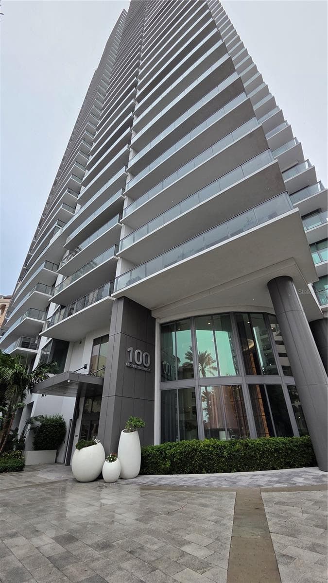 100 1ST AVE N #2406