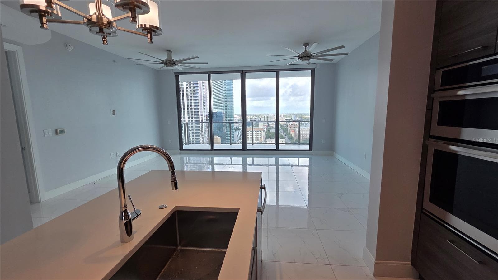 kitchen and living area - 100 1ST AVE N #2406, ST PETERSBURG