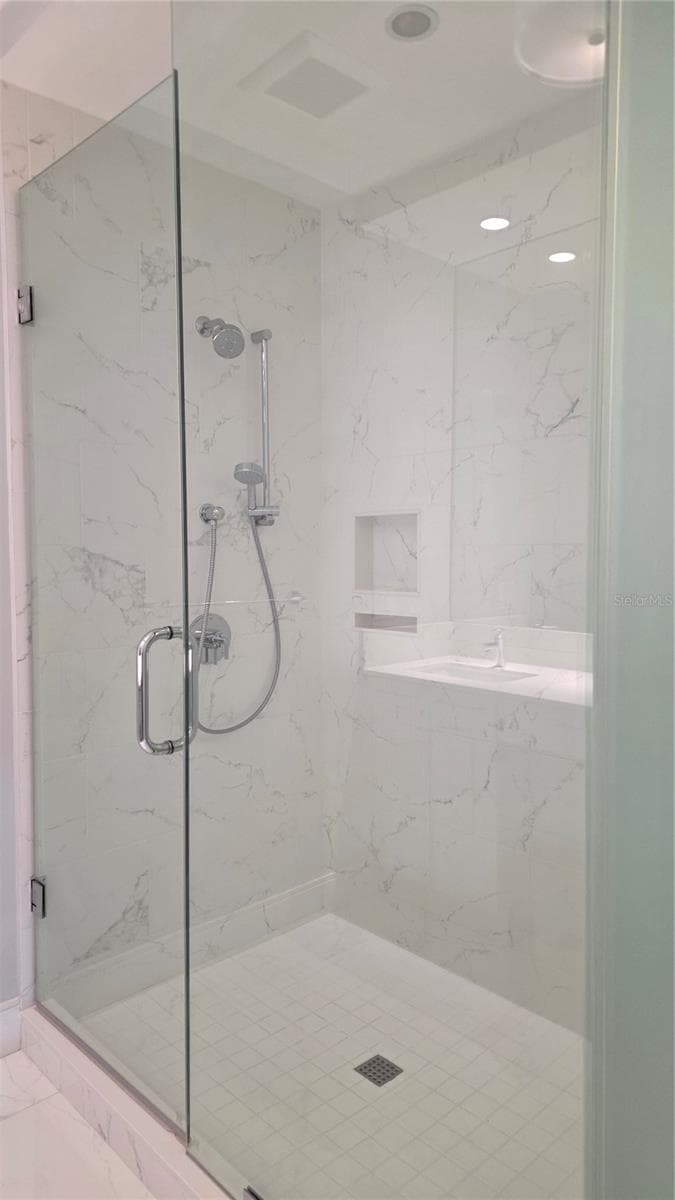 master shower - 100 1ST AVE N #2406, ST PETERSBURG