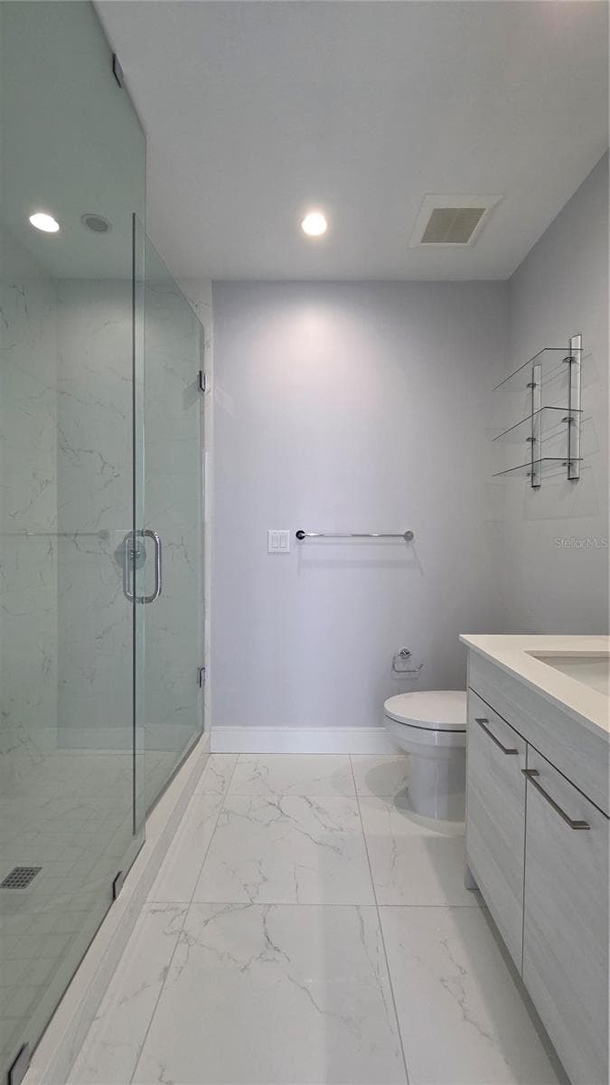 guest bathroom - 100 1ST AVE N #2406, ST PETERSBURG
