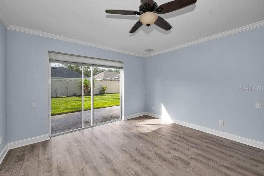 Single Family Residence at 18104 HAMDEN PARK WAY, TAMPA, photo 9 of 29