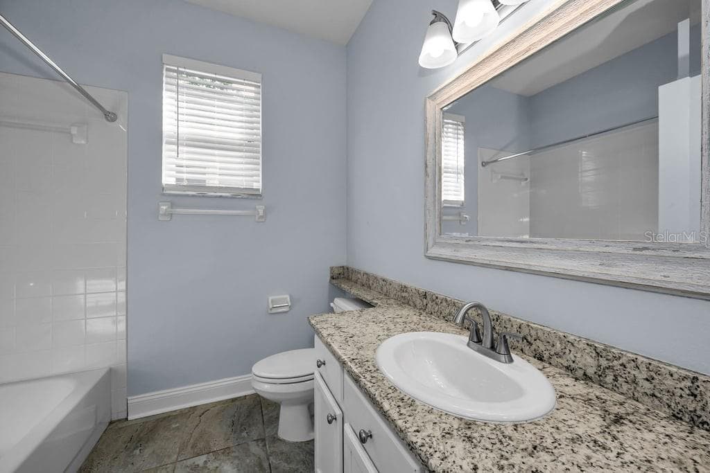 Single Family Residence at 18104 HAMDEN PARK WAY, TAMPA, photo 22 of 29
